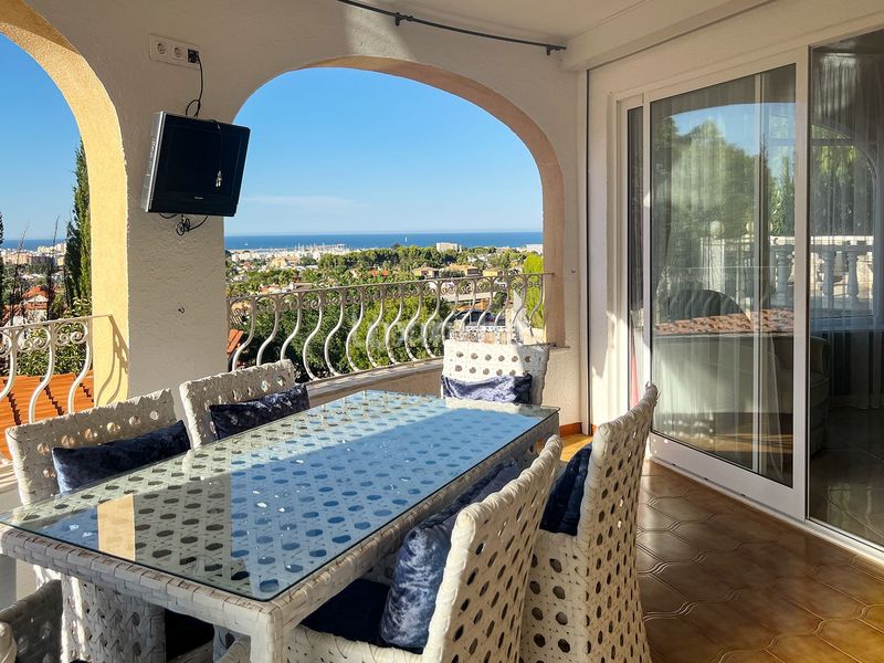 Foto 3b8f26e0-dc4a-48b6-b8a6-19c8196ef907. Xalet amb aparcament piscina a El Montgó Dénia