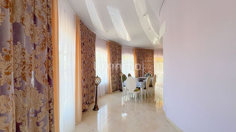 Foto f8790993-0f18-439e-8ba1-6d61c7388758. Xalet amb aparcament piscina a El Montgó Dénia