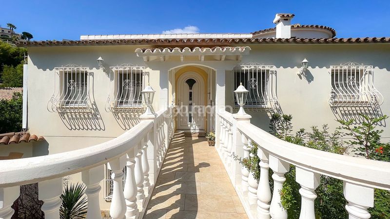 Foto fe18d38d-9297-4b05-b23d-00354a9a3b9f. Xalet amb aparcament piscina a El Montgó Dénia