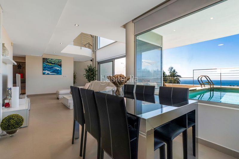 Foto 58b58c6d-3ba0-492e-a9d5-638365662aac. Casa aparellada amb piscina a Altea hills Altea