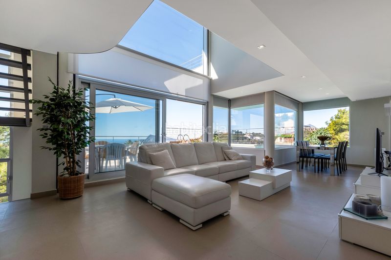 Foto 75e9916c-b6f7-460f-834a-99717ac60f55. Casa aparellada amb piscina a Altea hills Altea