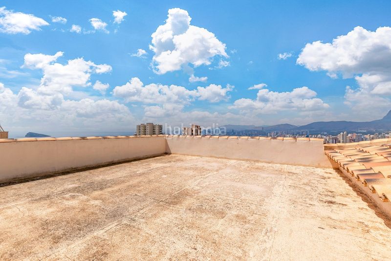Foto d88f6516-89f2-465e-874b-3cb3490f7f6c. Xalet amb calefacció aparcament piscina a Rincón Alto Benidorm