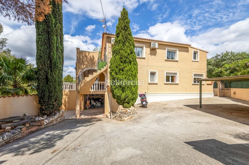 Foto 055fa305-e881-41a0-93fa-2c25c5e800e5. Xalet amb calefacció aparcament piscina a La Fustera Benissa