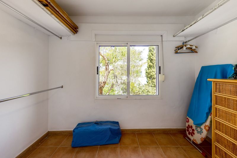 Foto a7517068-dce4-4d72-8552-8a3aa7a5f879. Xalet amb calefacció aparcament piscina a La Fustera Benissa