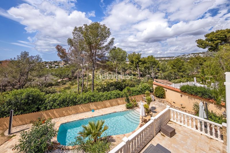Foto aeff899e-9a70-4401-85d7-8d24c6b85290. Xalet amb calefacció aparcament piscina a La Fustera Benissa