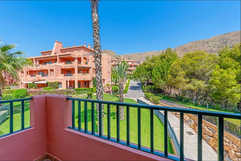 Foto b83051ba-85b2-417d-965d-737376016ba0. Pis amb aparcament piscina a Golf Bahía Finestrat
