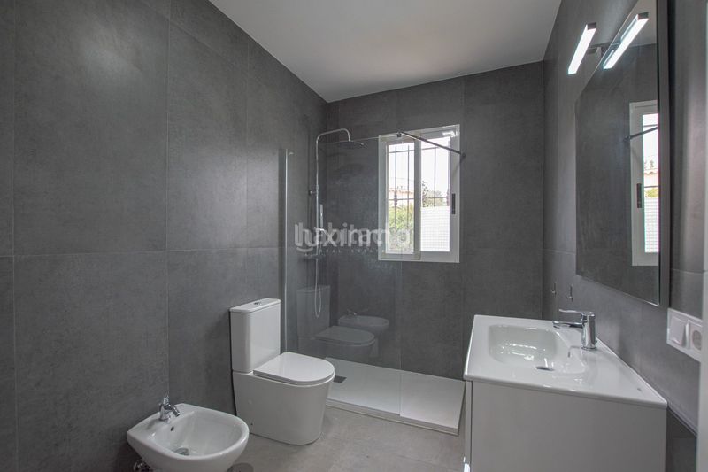 Foto ceeeffa5-0ee5-4b62-a82d-a5782332c6ef. Xalet amb piscina a Maryvilla Calp