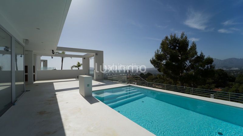 Foto 6280cfae-9d8f-48f8-952d-8d66931ca56d. Xalet amb calefacció piscina a Altea la vella Altea
