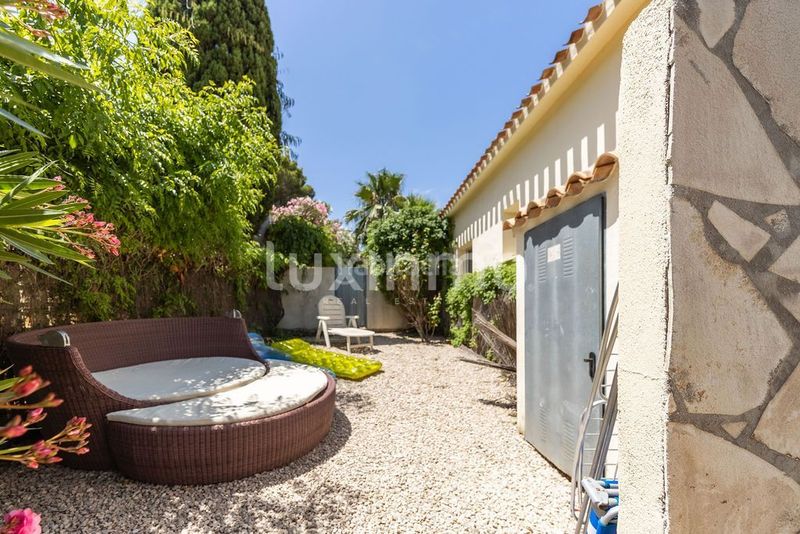 Foto 2ee3740d-e37d-4690-8c64-03258759995e. Xalet amb calefacció piscina a La Pedrera-Vessanes Dénia