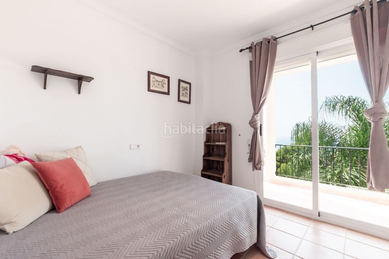 Foto 4a45ad06-b0cf-440a-be9d-c873ee0e6881. Casa aparellada amb piscina a Altea hills Altea