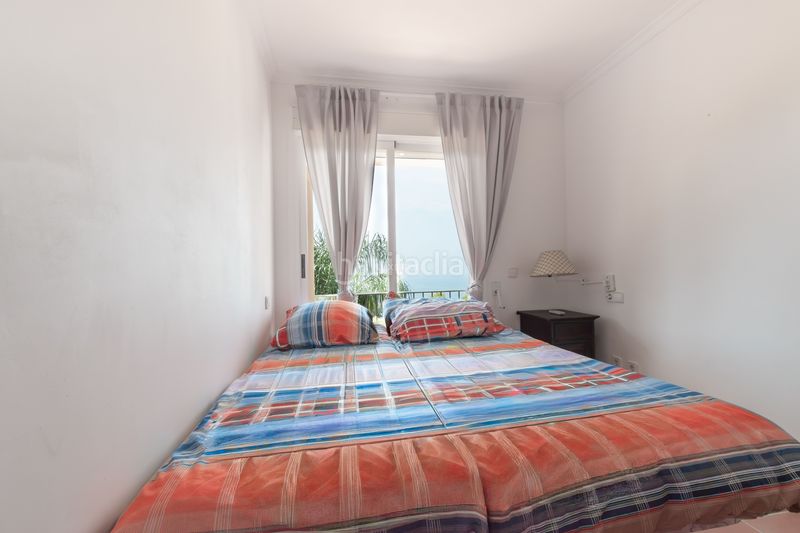 Foto 87ee5c09-f1b2-4530-ab25-3eb1a8fb1016. Casa aparellada amb piscina a Altea hills Altea