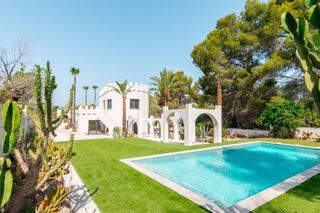Xalet a L´Albir. Castillo exclusivo rodeando de naturaleza