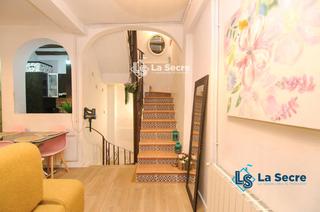 Casa adossada  Bailón. Casa a la venda al cor de martorell