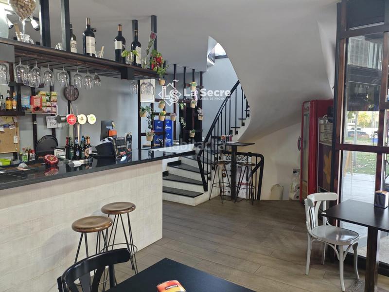 Foto 46bf6984-c618-4973-a84e-a453c303d341. Local comercial oportunitat dinversió! local comercial amb rendibilitat en Martorell