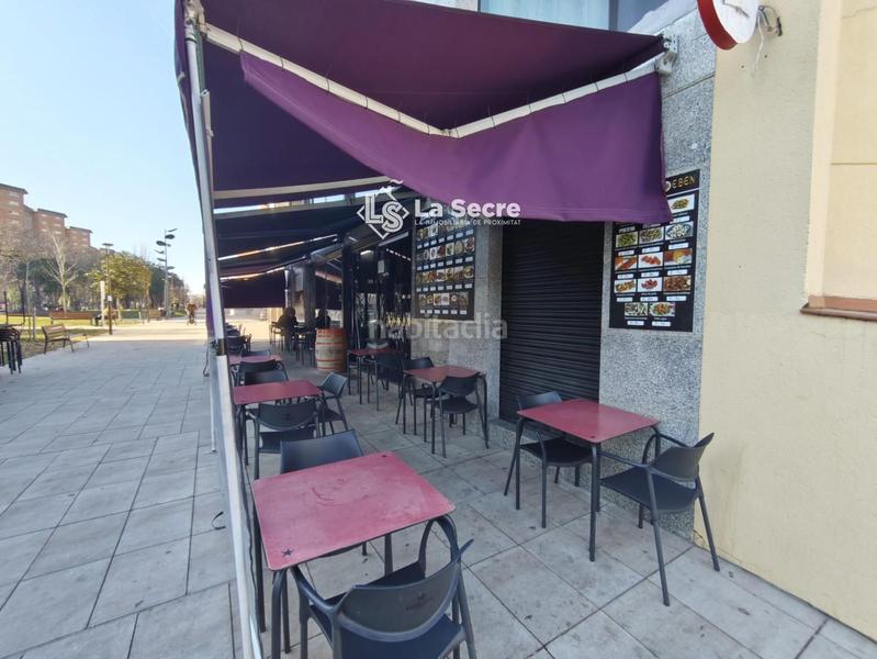 Foto 5055d924-e395-4a41-95f1-91bbacfc7a7d. Local comercial oportunitat dinversió! local comercial amb rendibilitat en Martorell