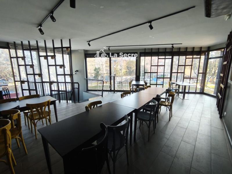 Foto 54079baa-50d4-40e5-a780-ad652527db12. Local comercial oportunitat dinversió! local comercial amb rendibilitat en Martorell