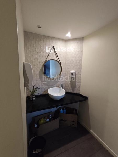 Foto 930b328f-904e-47eb-8a86-2f0d0f7ba2ea. Local comercial oportunitat dinversió! local comercial amb rendibilitat en Martorell