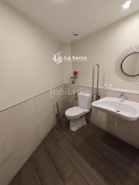 Foto e9fa29b7-f791-4a1e-bfab-d173bbff9fec. Local comercial oportunitat dinversió! local comercial amb rendibilitat en Martorell