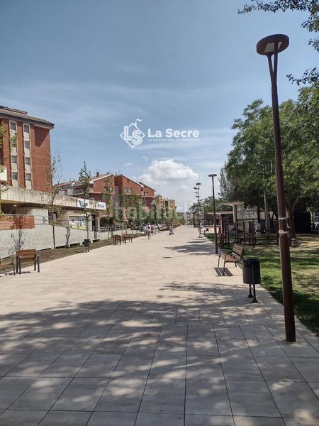 Foto de27b934-58ba-4abe-83fd-f17da28f2d8b. Local comercial a Martorell