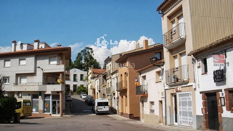 Foto 54ef4073-7382-4169-9342-f41acef8d3fa. Dúplex amb calefacció aparcament a Castellví de Rosanes