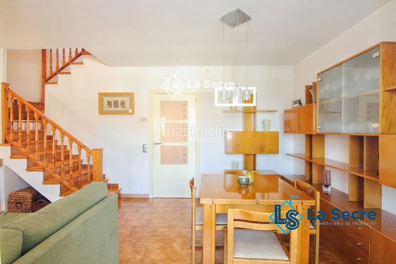 Foto 03f33d9f-3c9c-4262-b61e-17090bd1f97a. Casa adossada amb calefacció aparcament a Gelida