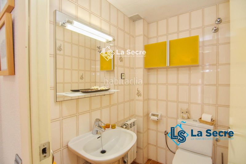 Foto 630b7d69-6357-429e-962f-8c4be5b0e974. Casa adossada amb calefacció aparcament a Gelida