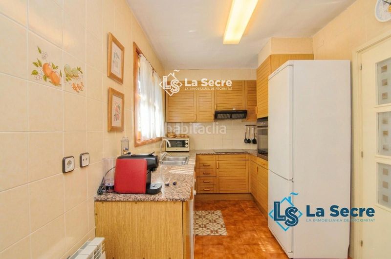 Foto a2dec9ff-6fd9-42b5-875f-3932fb8eebc9. Casa adossada amb calefacció aparcament a Gelida