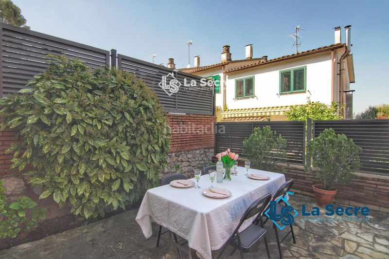 Foto d5962e5f-b0b5-483f-a3f7-a466d29044ea. Casa adossada amb calefacció aparcament a Gelida