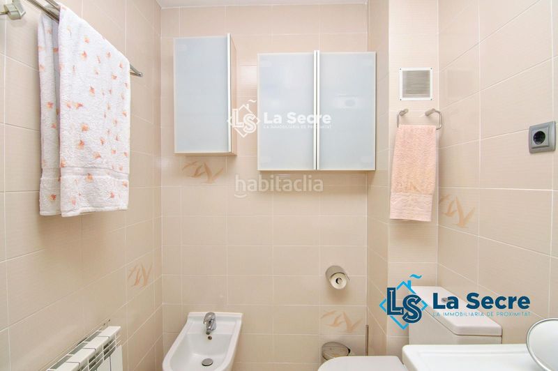Foto d8f4d1d9-e150-4ce4-a404-4f126bd0d8ff. Casa adossada amb calefacció aparcament a Gelida