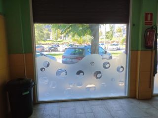 Geschäftsraum  Prat de la riba. Local de 40m amb gran aparador a la zona de la sínia