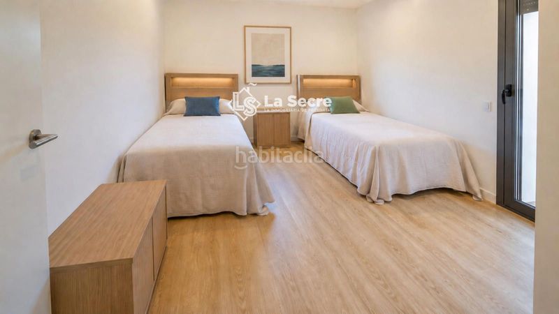 Foto 7c0758d4-1e81-4887-8a4b-89949727778a. Dúplex amb calefacció aparcament a Martorell