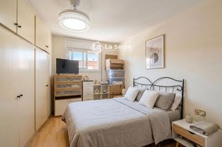Appartamento  Mestre morera. Pis de 3 habitacions amb balcó i ascensor a martorell
