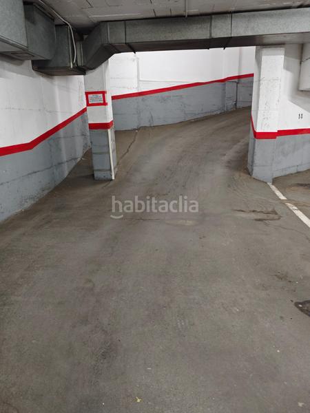 Foto a7e98ad2-c41d-4e25-8182-14ca44f18296. Aparcament cotxe a calle enric morera 32 a Col·legis Nous Mollet del Vallès