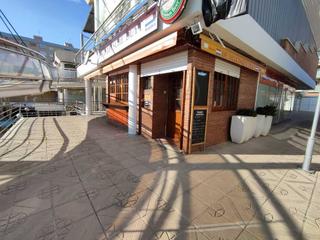 Local commercial à Malgrat de Mar. Dos locales, 1 con licencia de bar y otro de almacen
