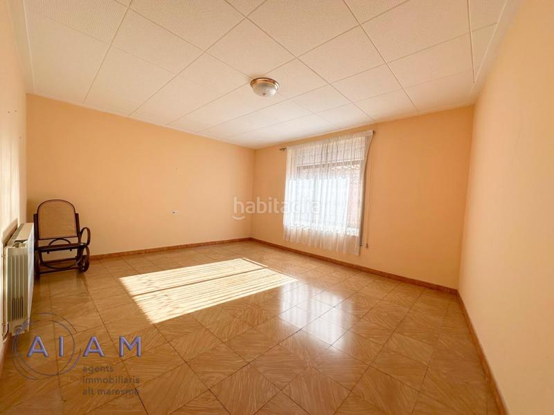 Foto 6fc6de75-c793-4cc6-b4ac-58c0f9199baf. Casa  y local comercial en el centro en Tordera Tordera