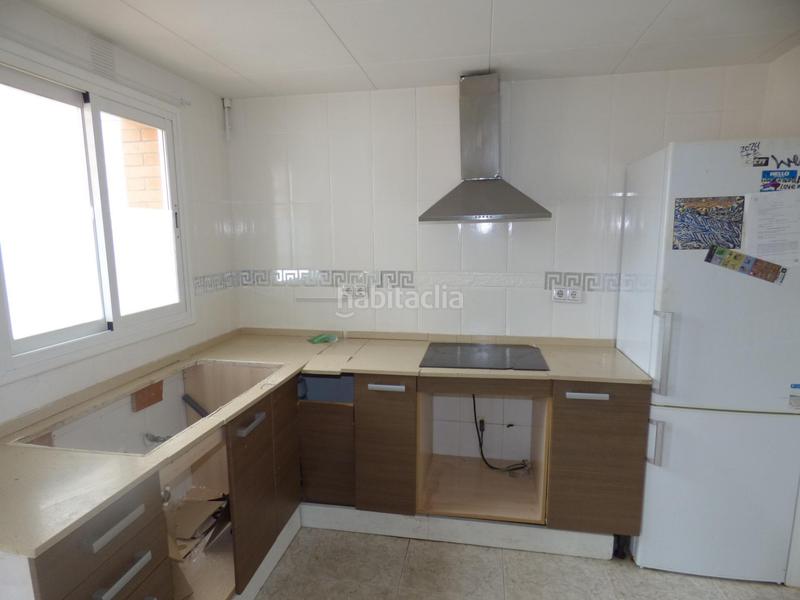 Foto baaae9a9-9379-4807-9641-4d44a43758b1. Piso  en venta av. mediterrània en Malgrat de Mar