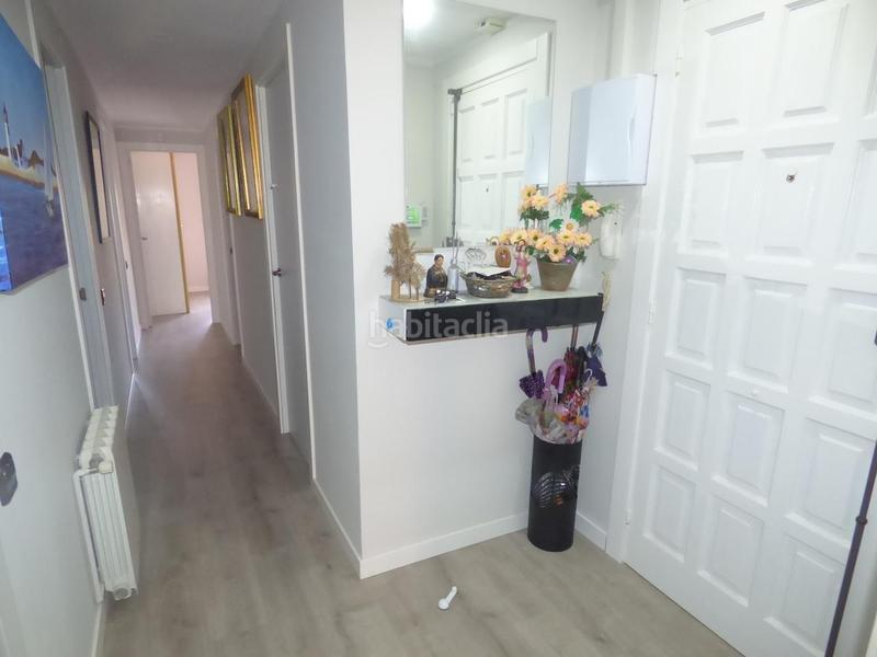 Foto 6be7c1bf-6b57-413f-883b-0db2ba38e5c9. Piso  reformado en el centro en Malgrat de Mar