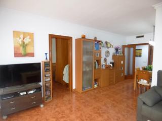Appartement à Malgrat de Mar. Amplio y moderno piso en malgrat de mar con terraza, parking y l
