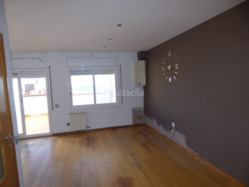 Foto 2016152d-243d-4534-b86a-4ab3de41721b. Casa adossada amb aparcament a Palafolls