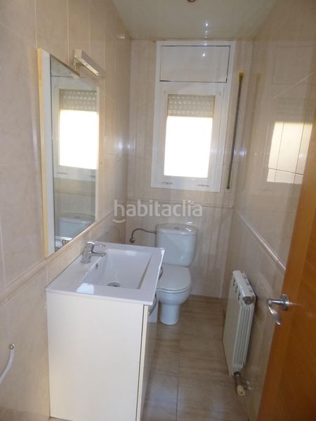 Foto e1b2f32f-a55e-4a6d-8c14-85b23e8f924d. Casa adossada amb aparcament a Palafolls