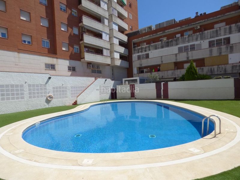 Foto ef9e8bc6-9db5-483a-bbf7-2a5562dadf94. Pis amb calefacció aparcament piscina a Malgrat de Mar