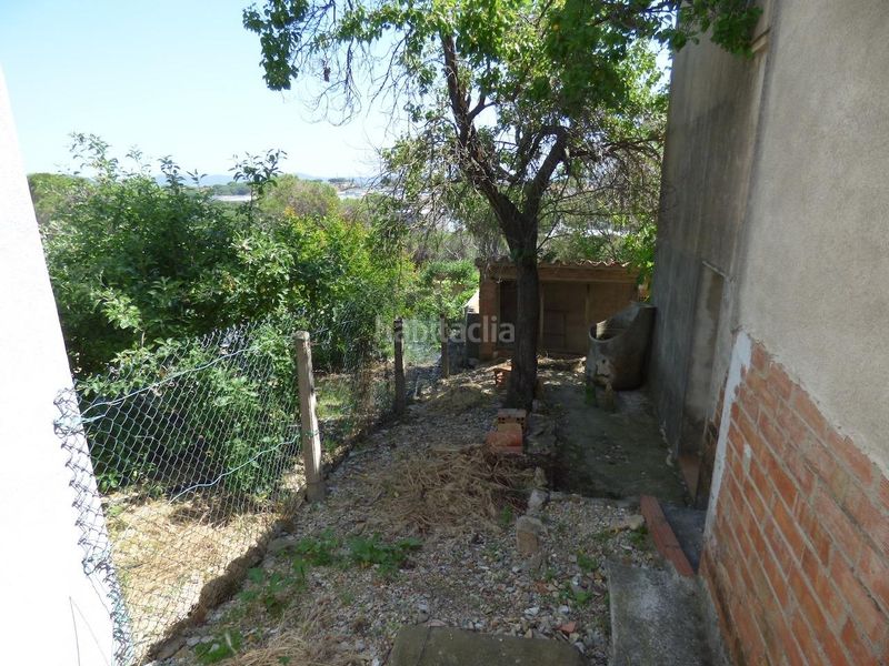Foto c949360a-786d-4e5d-8c89-bc66f26e792d. Casa amb calefacció aparcament a Malgrat de Mar