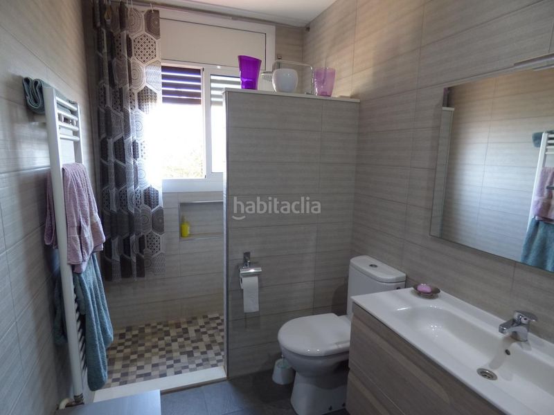 Foto f2f53237-bebf-4a5a-80da-00b5251e53a6. Casa amb calefacció aparcament a Malgrat de Mar