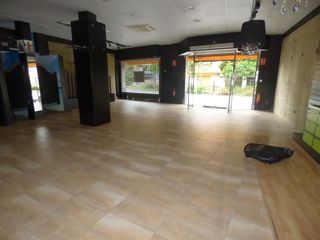 Umzug Geschäftsraum in Malgrat de Mar. Local comercial montado en tienda de deporte