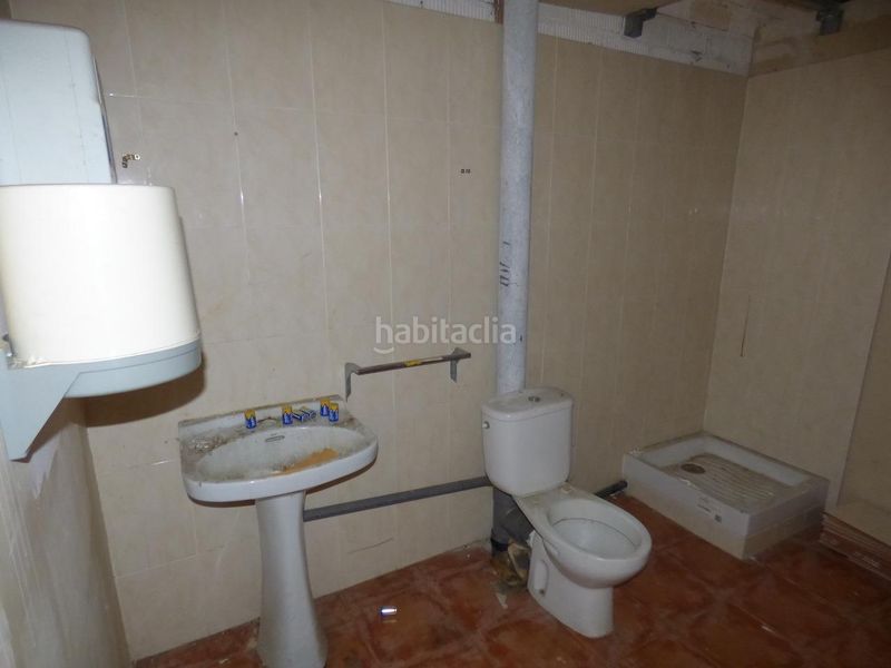 Foto a53a3674-a687-4133-a29c-969e3f4fdce2. Local comercial a Malgrat de Mar