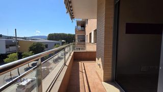 Pis a Tordera. Piso con piscina y parking en el centro de tordera