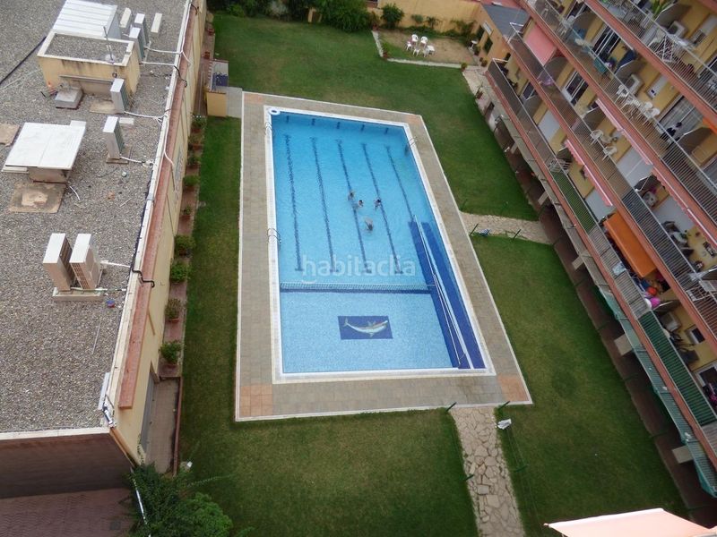 Foto a23125e1-8af3-459c-b0d4-f90e1149fe7d. Pis amb calefacció piscina a Malgrat de Mar