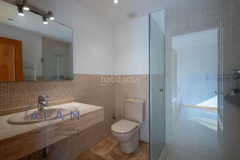 Foto e009edd8-1728-42da-87dc-7bdef7724ac4. Casa adossada amb aparcament a Santa Susanna