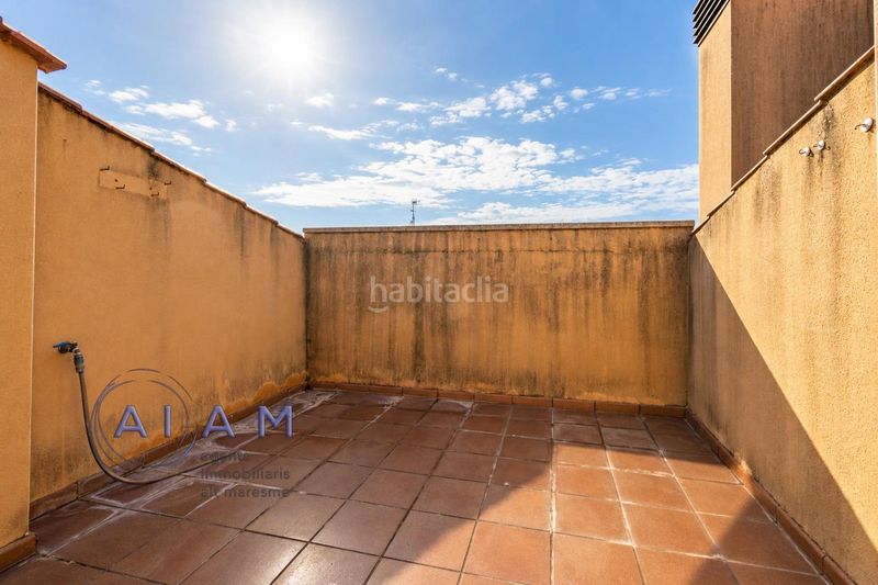 Foto fca5aa69-b9df-46ed-831f-1cb527c025f5. Casa adossada amb aparcament a Santa Susanna