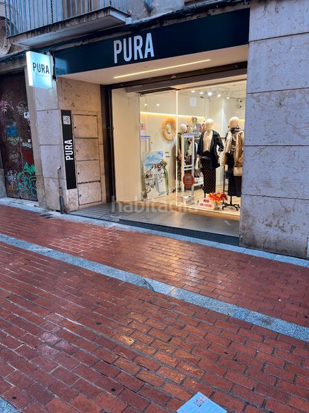 Foto a5b4cd40-9ad8-442b-8223-19378ce7c948. Lloguer local comercial a carrer de la font vella 13 a Terrassa